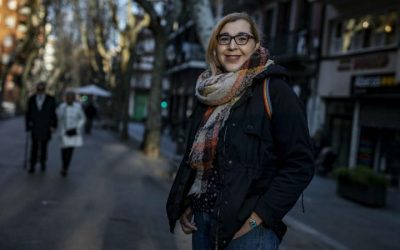 Mujer trans busca empleo