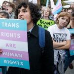 Qué está pasando con los derechos de las personas trans en España: de la Q de <i>Queer</i> a la T de TERF