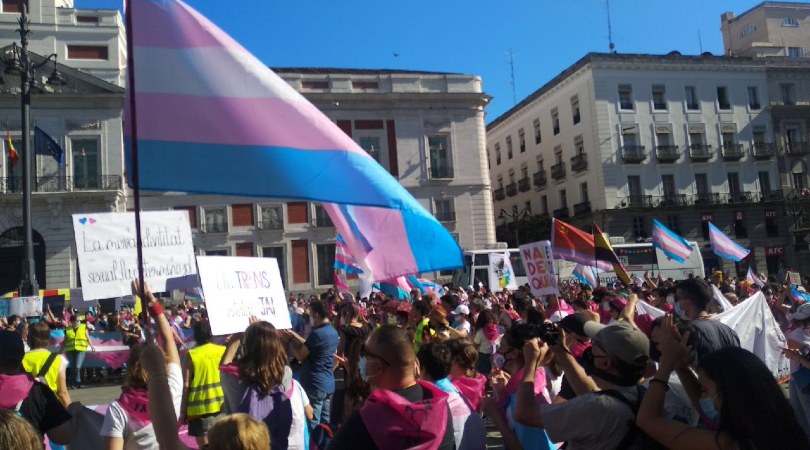 Una movilización a favor del colectivo trans en Madrid. MAR CAMBROLLÉ