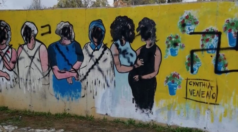 El mural pintado por Cynthia Veneno en Huelva que apareció mancillado con esvásticas. CUENTA DE TWITTER DE LA ARTISTA