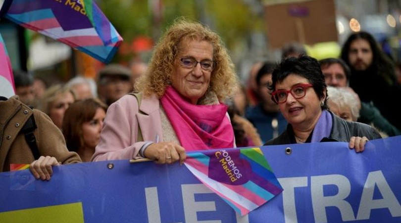 Raffaella-Corrales, durante una marcha a favor de la Ley Trans | Cedida por DANI GAGO (DANIGAGO.COM)