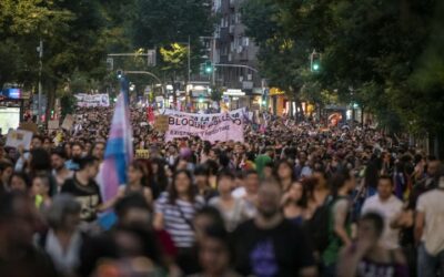 Una marea multicolor inunda Tetuán contra las crisis del sistema y la reacción anti LGBTIQA+