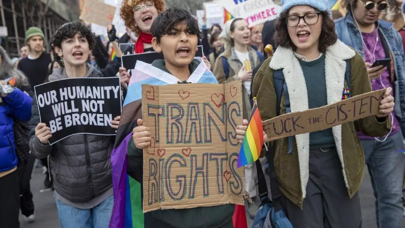 Marcha en apoyo al colectivo transgénero en Nueva York el pasado 31 de marzo. Sarah Yenesel / EFE