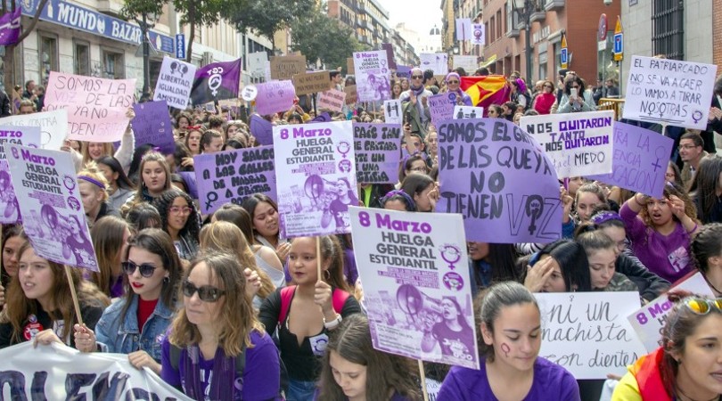 Manifestación durante la huelga feminista del 8 de marzo de 2019. / Manolo Finish