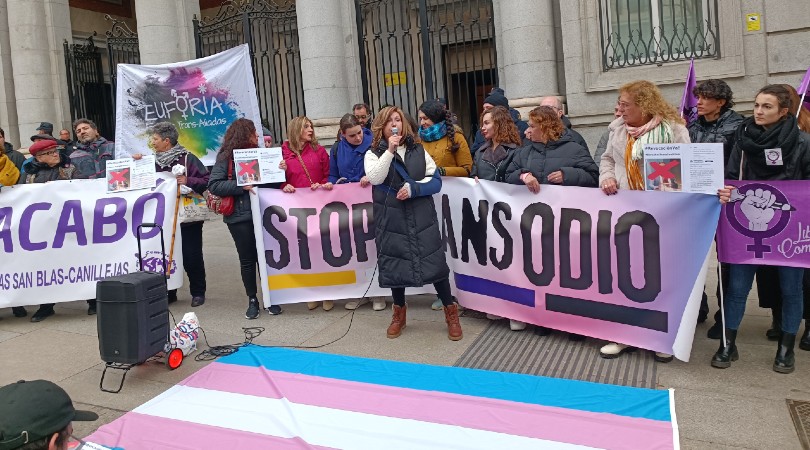 Plataforma Trans acusa a Isabel García de participar en un acto “tránsfobo” y pide de nuevo a Redondo su cese
