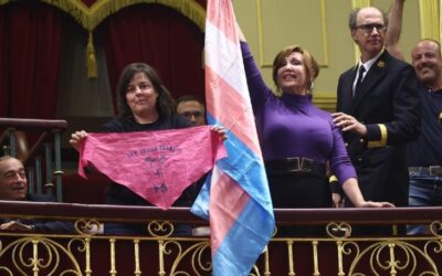 Familias trans reclaman a la administración herramientas para «proteger» a las personas del colectivo