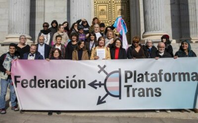 Plataforma Trans registra en el Congreso su propuesta de ley de memoria LGTBI